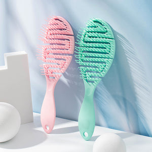 Cellie's Curls Scalp Reviver Shampoo Comb